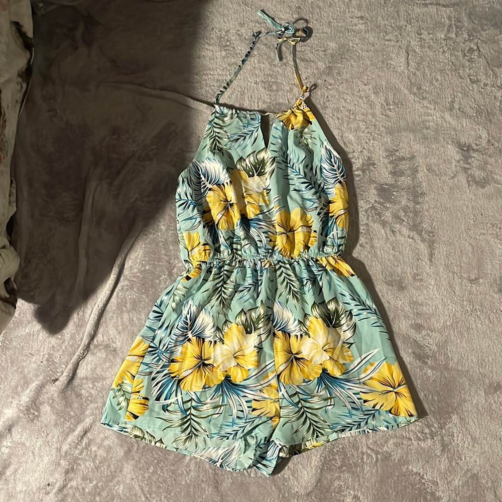 jumpsuit flower medium